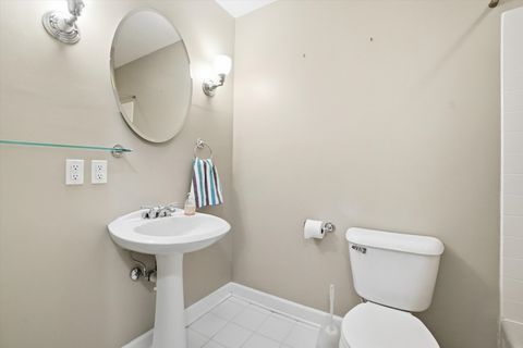 Tiny photo for 821 Killarney Pass Circle, Mundelein, IL 60060 (MLS # 12506531)