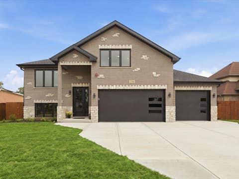 Tiny photo for 7744 W 81st Street, Bridgeview, IL 60455 (MLS # 12717727)