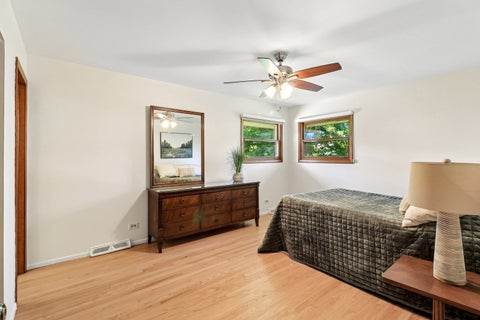 Tiny photo for 1706 N Aspen Drive, Mount Prospect, IL 60056 (MLS # 12718722)