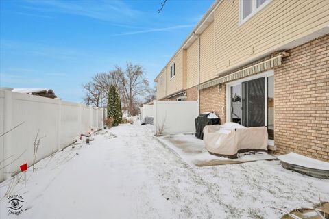 Tiny photo for 211 Manor Drive, New Lenox, IL 60451 (MLS # 12595948)