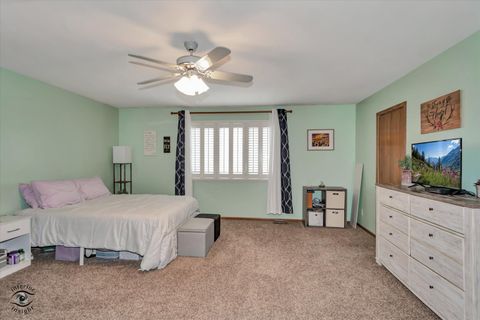 Tiny photo for 211 Manor Drive, New Lenox, IL 60451 (MLS # 12595948)