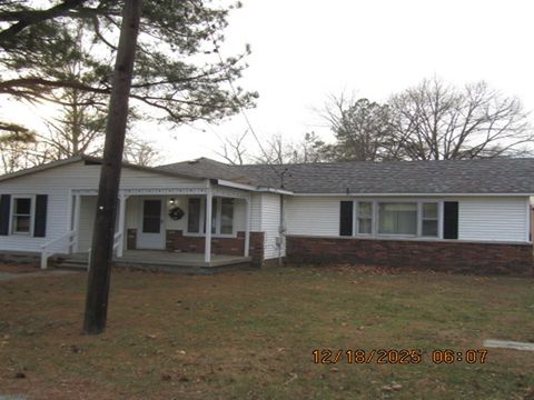 Tiny photo for 903 S Odle Street, WestFrank, IL 62896 (MLS # EB460809)