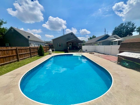 Tiny photo for 511 E Herrin Street, Herrin, IL 62948 (MLS # 12675669)