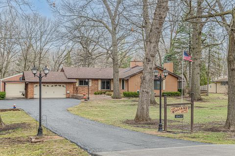 Single Family Residence in Wadsworth IL 13400 Greenview Drive.jpg