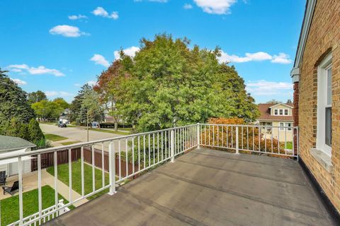 Tiny photo for 6132 N Naper Avenue, Chicago, IL 60631 (MLS # 12500911)