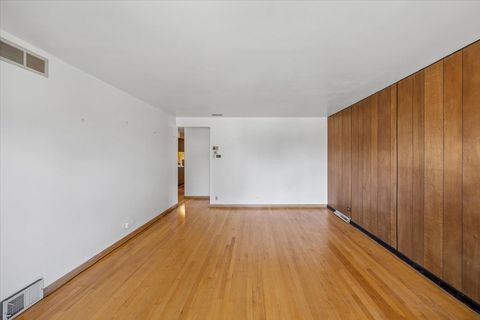 Tiny photo for 14522 S Calhoun Avenue, Burnham, IL 60633 (MLS # 12636710)