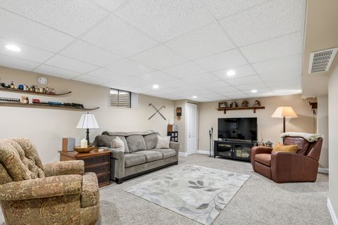 Tiny photo for 741 N Lincoln Avenue, Park Ridge, IL 60068 (MLS # 12627541)