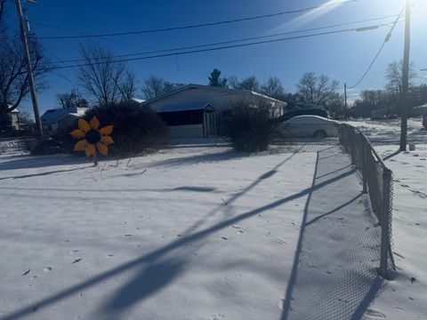 Tiny photo for 602 E Webster Street, Clinton, IL 61727 (MLS # 12528036)