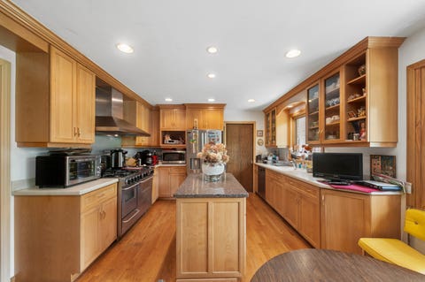 Tiny photo for 2629 Kingston Drive, Northbrook, IL 60062 (MLS # 12649778)
