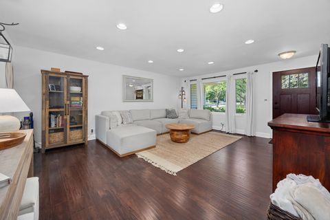 Tiny photo for 1011 Mercury Drive, Schaumburg, IL 60193 (MLS # 12500383)