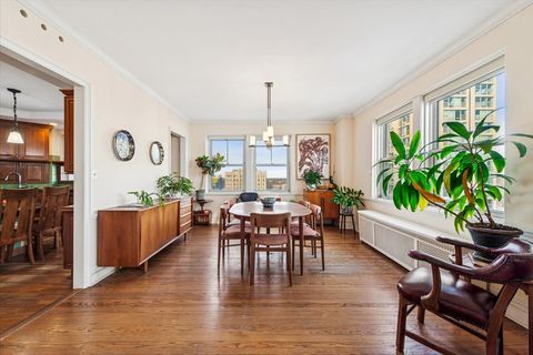 Tiny photo for 5555 N SHERIDAN Road #1011, Chicago, IL 60640 (MLS # 12567391)