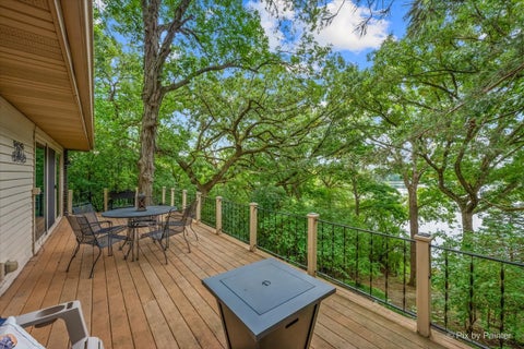 Tiny photo for 208 N Shore Drive, Oakwood Hills, IL 60013 (MLS # 12760392)