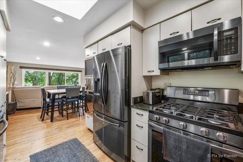 Tiny photo for 208 N Shore Drive, Oakwood Hills, IL 60013 (MLS # 12760392)