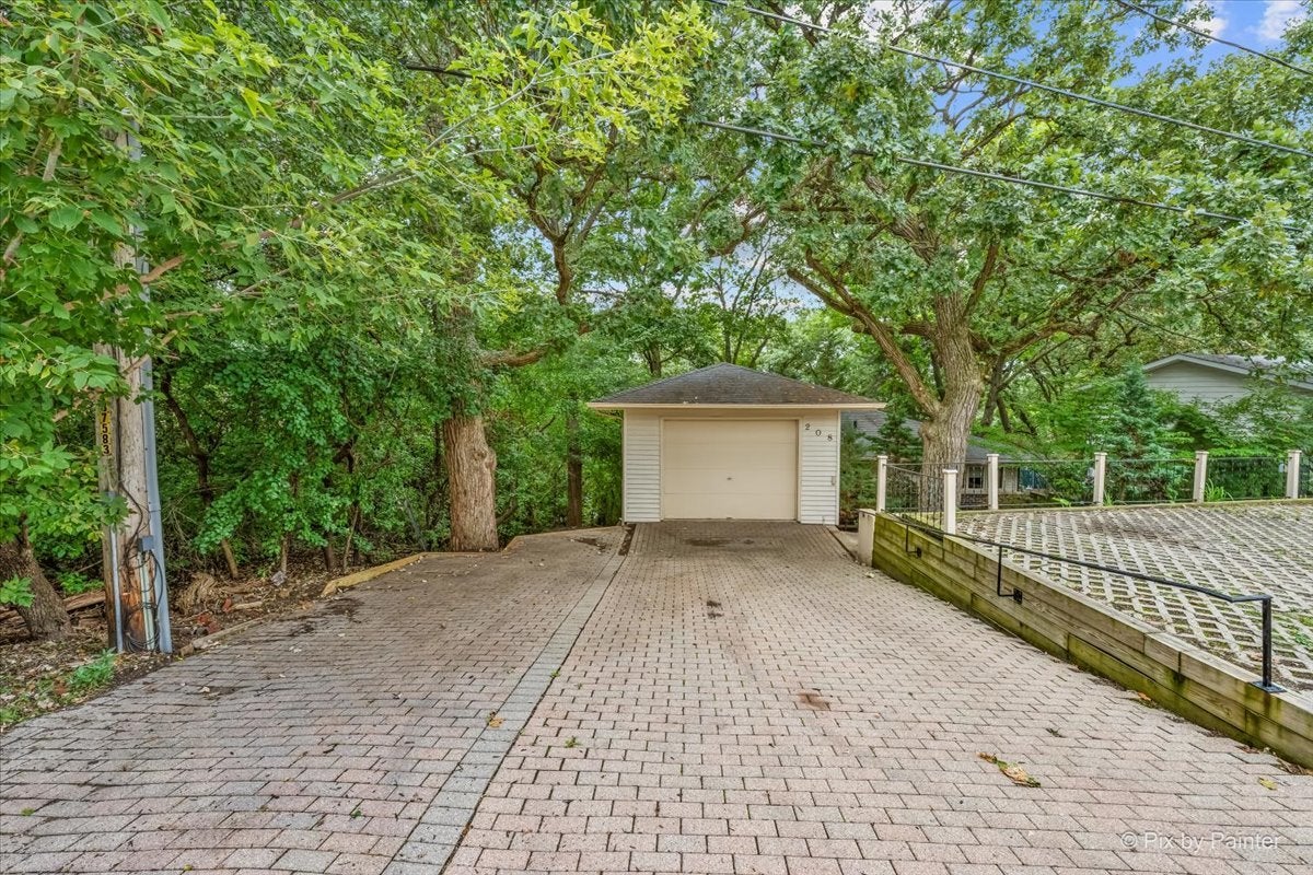 208 N Shore Drive