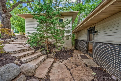 Tiny photo for 208 N Shore Drive, Oakwood Hills, IL 60013 (MLS # 12760392)