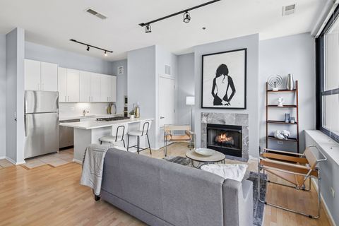 Tiny photo for 130 S CANAL Street #701, Chicago, IL 60606 (MLS # 12494145)
