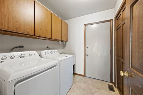 Tiny photo for 2S534 Danbury Drive, Glen Ellyn, IL 60137 (MLS # 12600105)