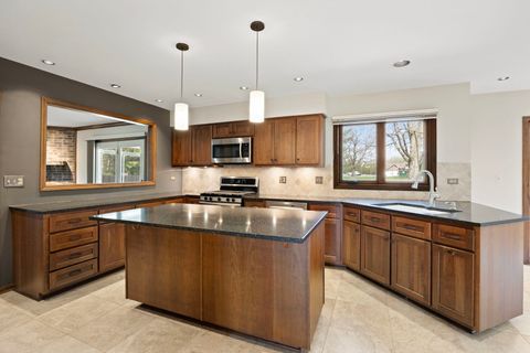 Tiny photo for 2S534 Danbury Drive, Glen Ellyn, IL 60137 (MLS # 12600105)