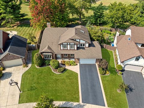 Tiny photo for 2S534 Danbury Drive, Glen Ellyn, IL 60137 (MLS # 12600105)
