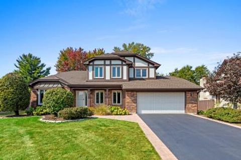 Tiny photo for 2S534 Danbury Drive, Glen Ellyn, IL 60137 (MLS # 12600105)