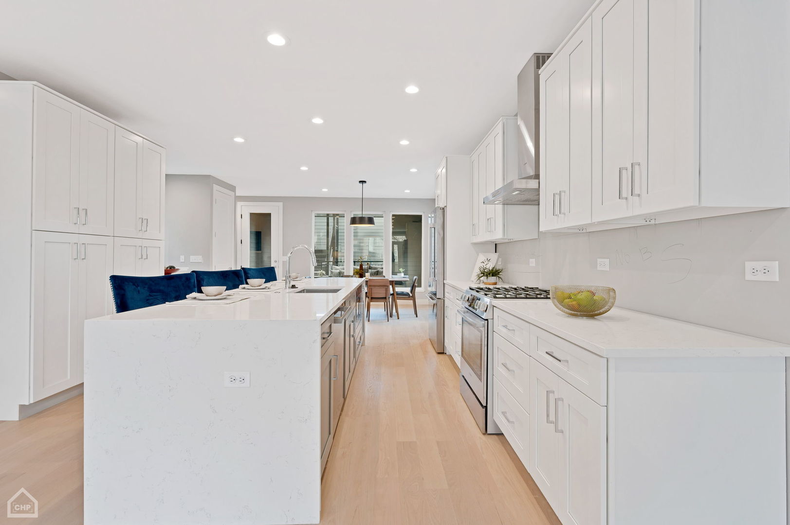 1024 W 19th Street 1