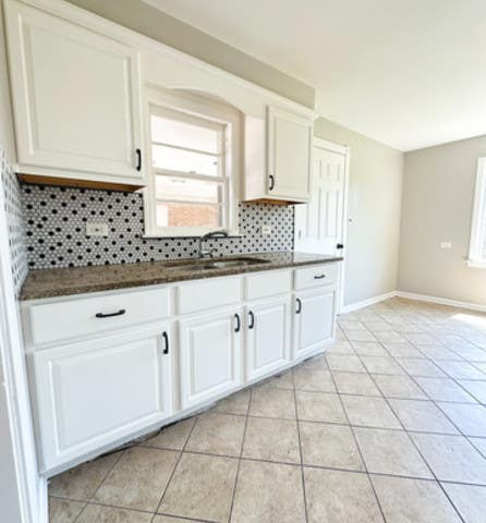 Tiny photo for 9405 S 76th Court, Hickory Hills, IL 60457 (MLS # 12703627)