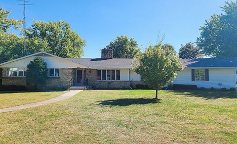 Photo of 248 W Maple Street, Franklin Grove, IL 61031 (MLS # 12491276)