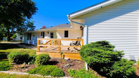 Tiny photo for 248 W Maple Street, Franklin Grove, IL 61031 (MLS # 12491276)