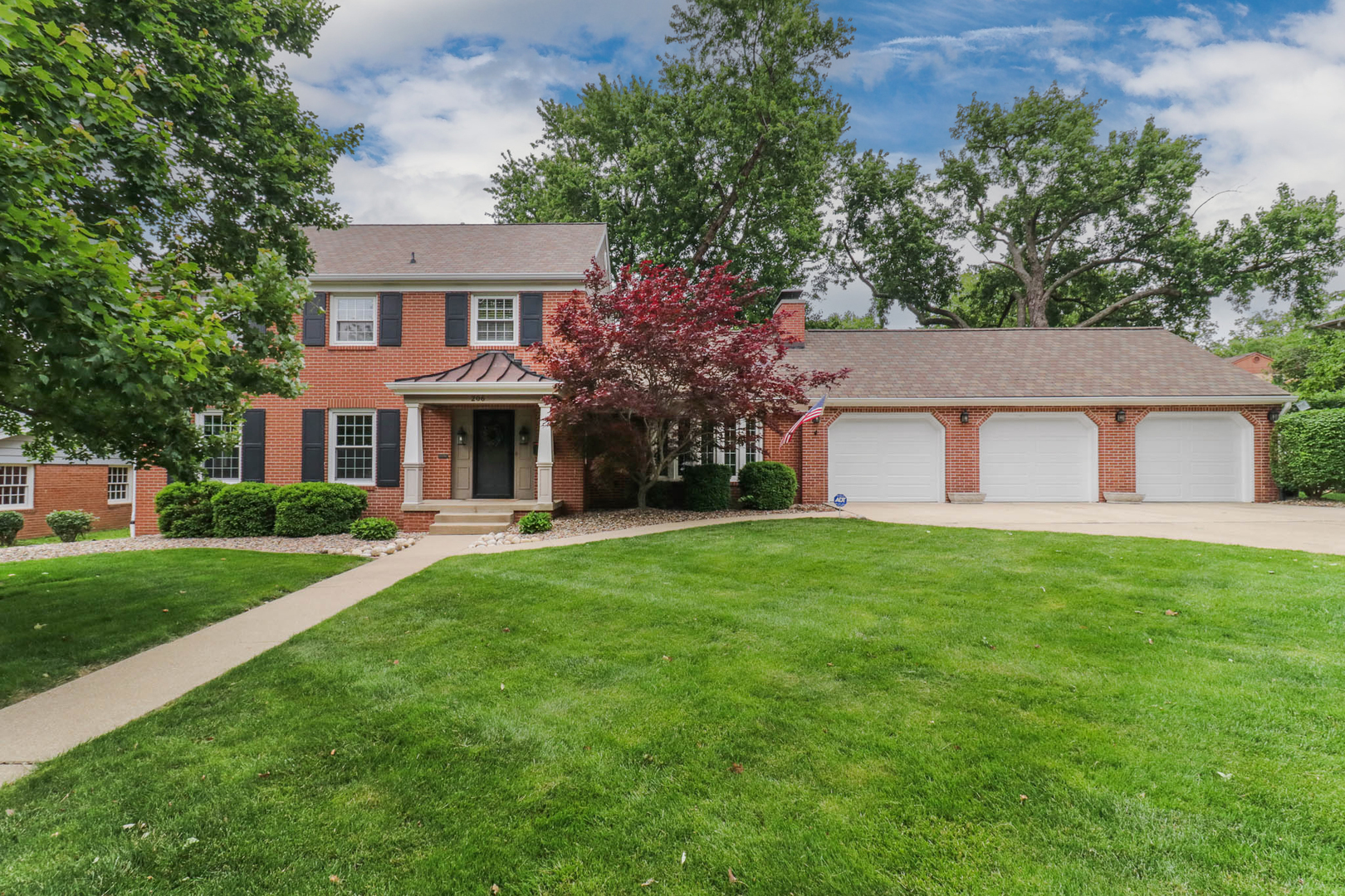 206 Fleetwood Drive