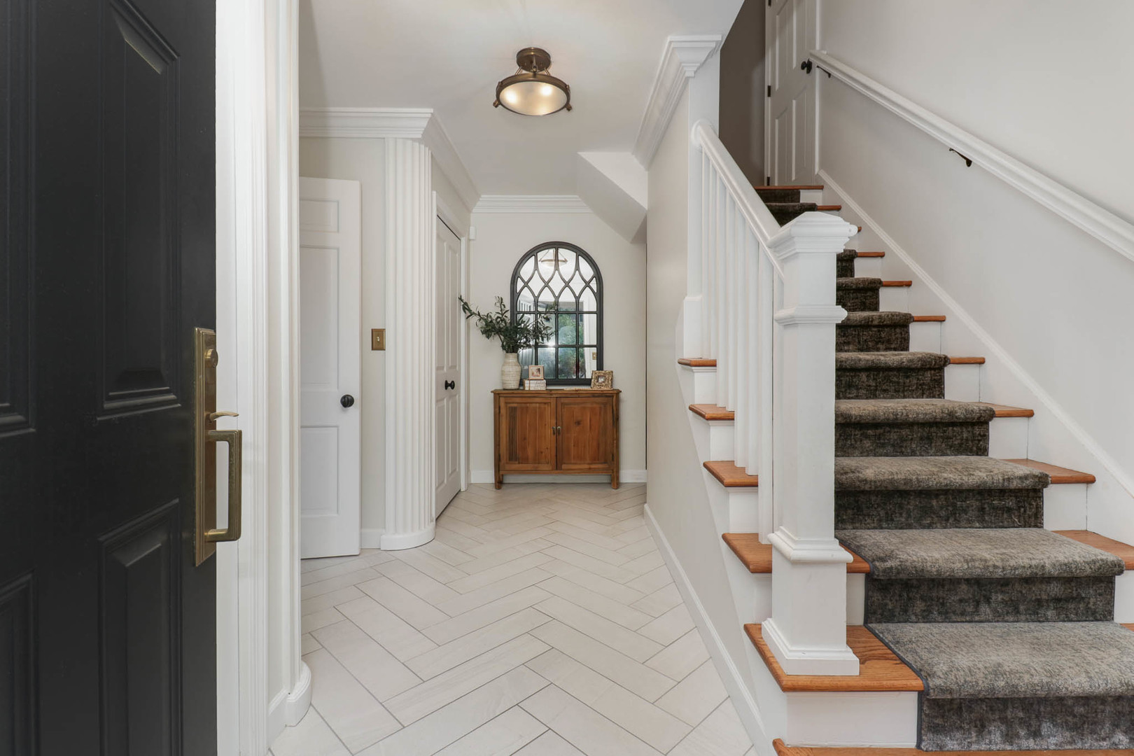 206 Fleetwood Drive