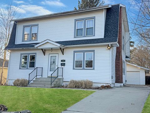 Tiny photo for 1614 S Carroll Avenue, Freeport, IL 61032 (MLS # 12542820)