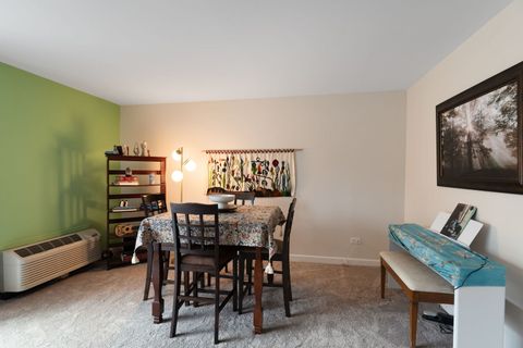 Tiny photo for 33561 N Royal Oak Lane #209, Grayslake, IL 60030 (MLS # 12588273)