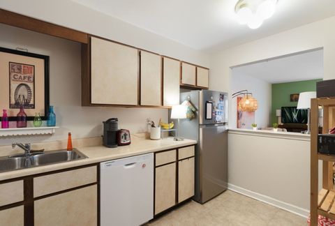 Tiny photo for 33561 N Royal Oak Lane #209, Grayslake, IL 60030 (MLS # 12588273)