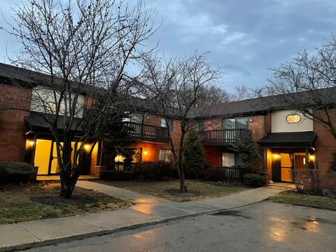 Tiny photo for 33561 N Royal Oak Lane #209, Grayslake, IL 60030 (MLS # 12588273)