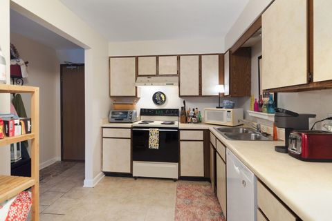 Tiny photo for 33561 N Royal Oak Lane #209, Grayslake, IL 60030 (MLS # 12588273)