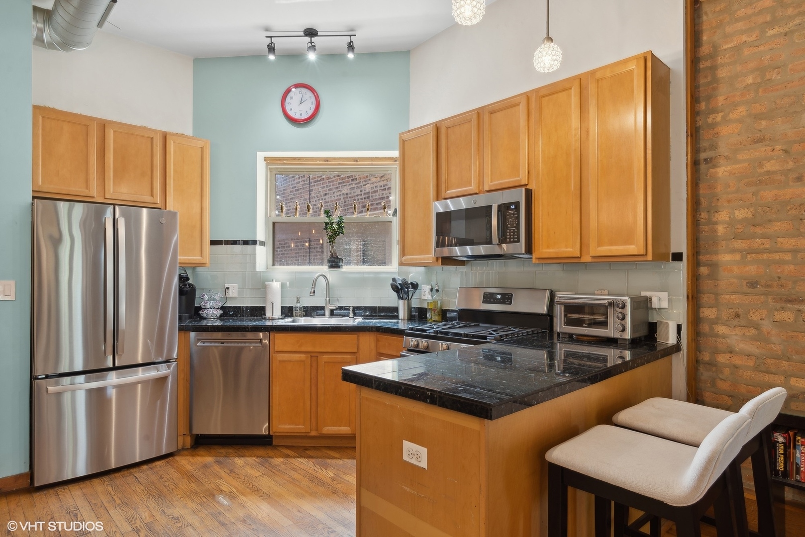 1627 W Pratt Boulevard 3