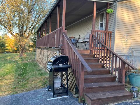 Tiny photo for 557 TWIN OAKS Drive, Cobden, IL 62920 (MLS # EB460456)