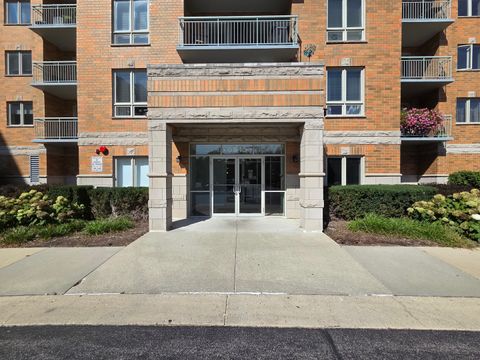 Photo of 6815 N Milwaukee Avenue #702, Niles, IL 60714 (MLS # 12485205)