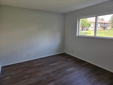 Tiny photo for 7A Kingery Quarter Drive #101, Willowbrook, IL 60527 (MLS # 12730694)