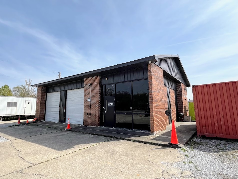 394 E Glenwood Dyer Road