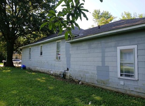Tiny photo for 408 S JAMES Street, Carbondale, IL 62901 (MLS # 12583925)