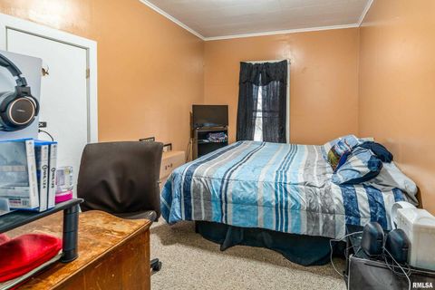 Tiny photo for 308 N WASHINGTON Boulevard, West Frankfort, IL 62896 (MLS # QC4270043)