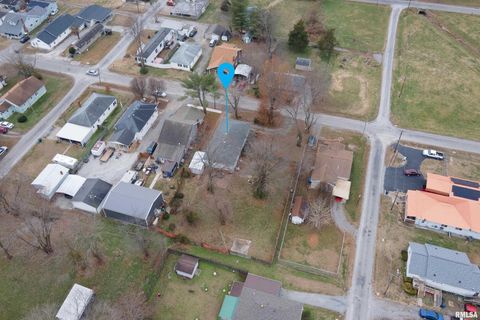 Tiny photo for 308 N WASHINGTON Boulevard, West Frankfort, IL 62896 (MLS # QC4270043)