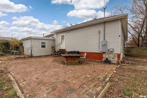 Tiny photo for 308 N WASHINGTON Boulevard, West Frankfort, IL 62896 (MLS # QC4270043)
