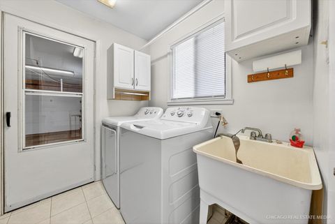Tiny photo for 1069 Mohegan Lane, Schaumburg, IL 60193 (MLS # 12493358)