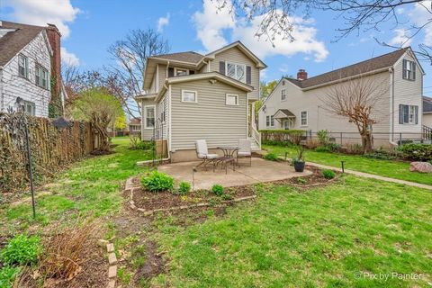 Tiny photo for 1028 S 4th Street, St. Charles, IL 60174 (MLS # 12620717)