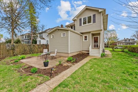 Tiny photo for 1028 S 4th Street, St. Charles, IL 60174 (MLS # 12620717)
