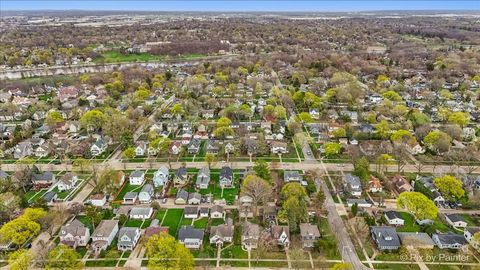 Tiny photo for 1028 S 4th Street, St. Charles, IL 60174 (MLS # 12620717)
