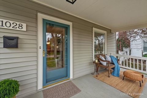 Tiny photo for 1028 S 4th Street, St. Charles, IL 60174 (MLS # 12620717)