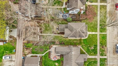 Tiny photo for 1028 S 4th Street, St. Charles, IL 60174 (MLS # 12620717)